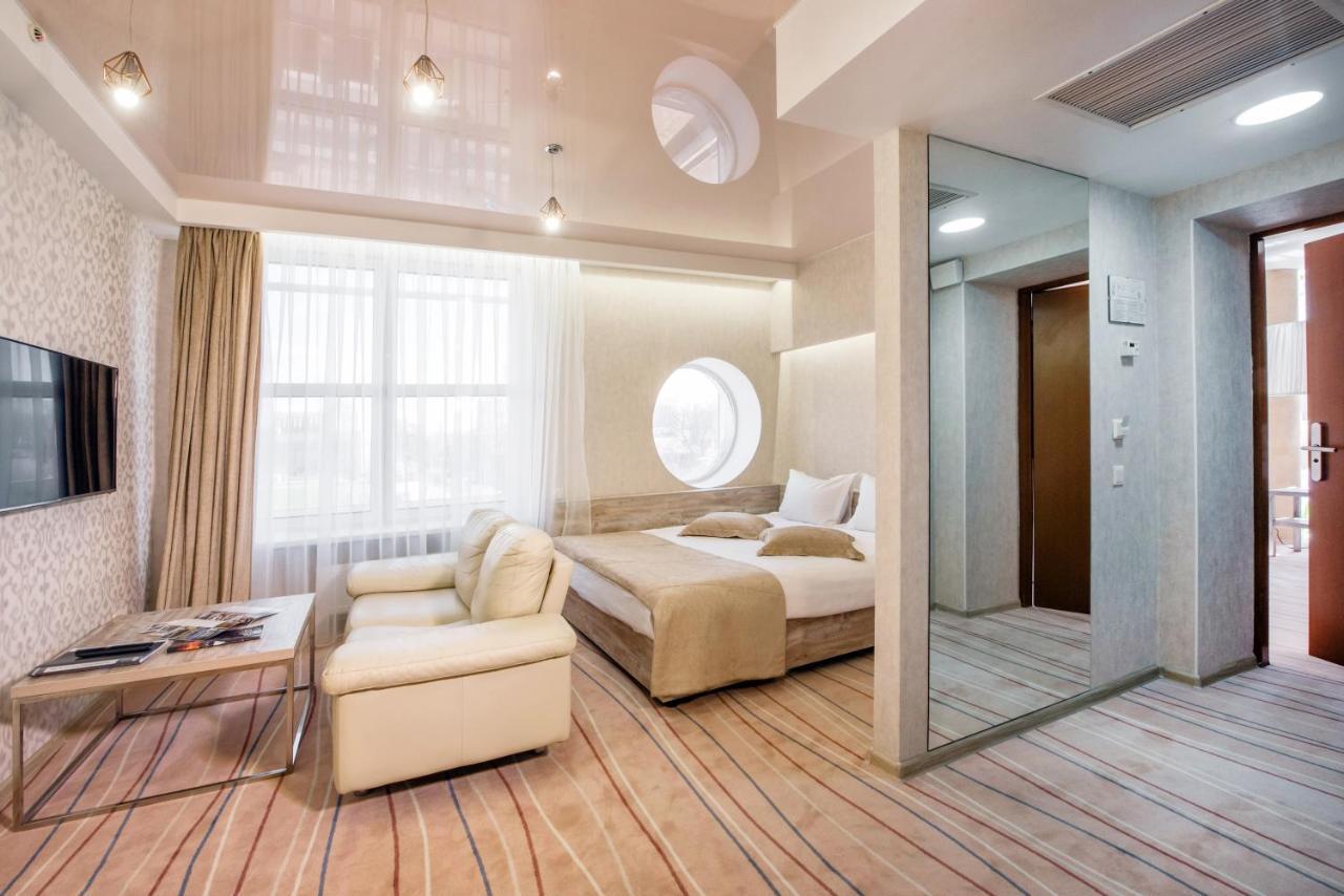 Hotel Palladium Odessa Exteriör bild